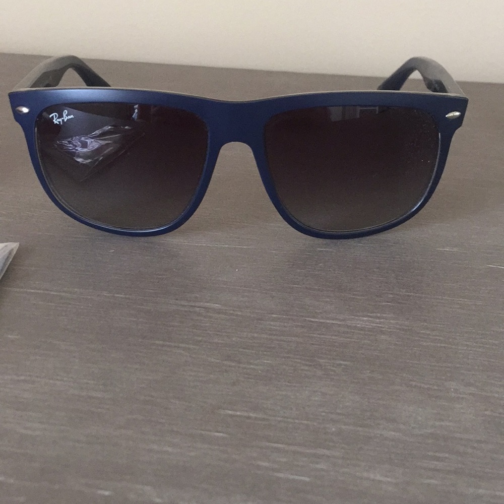 Ray-Bans - Picture 2 of 6